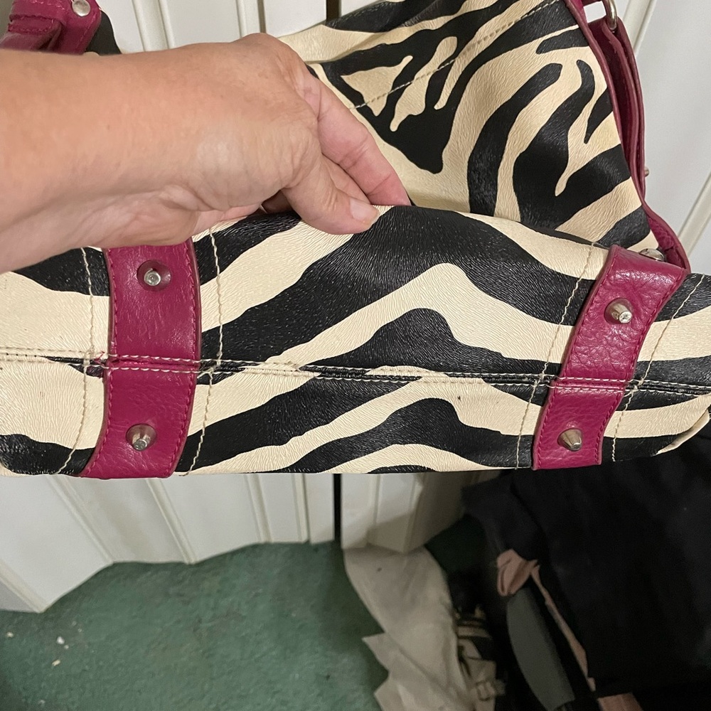 Purse - Picture 3 of 8